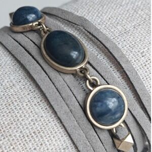 Blue Cabochon Stone Wrap Bracelet Grey Suede Multi Strand Chunky Gold Tone Boho